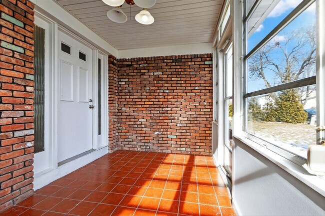 Photo - 77 Marsh Ave