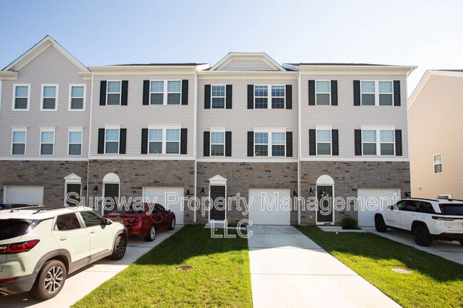 Building Photo - 239 Macoun Way