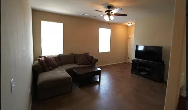 Photo - 105 Ashley Dr