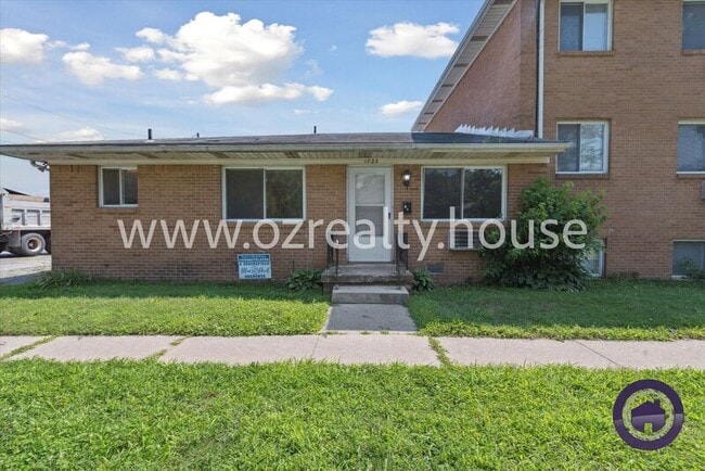 Building Photo - 1733 Christian Ave Rental