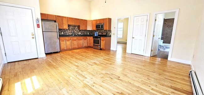 Building Photo - 51 N Champlain St Unit APT 1