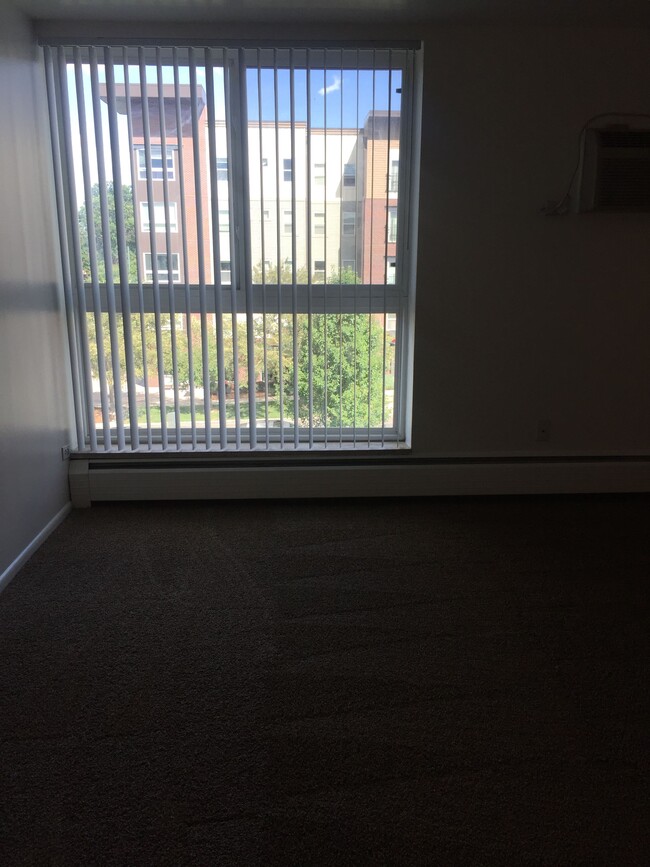 450 sq.ft studio - The Arlington