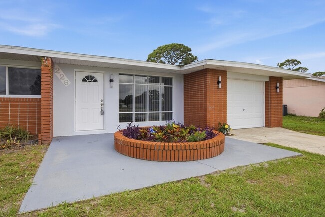 Photo - 226 SW Reynolds Ave