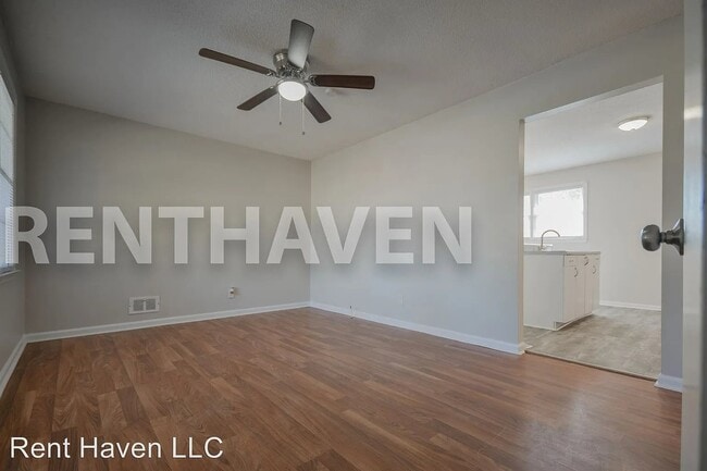 Photo - 1213 State Rd S-28-908