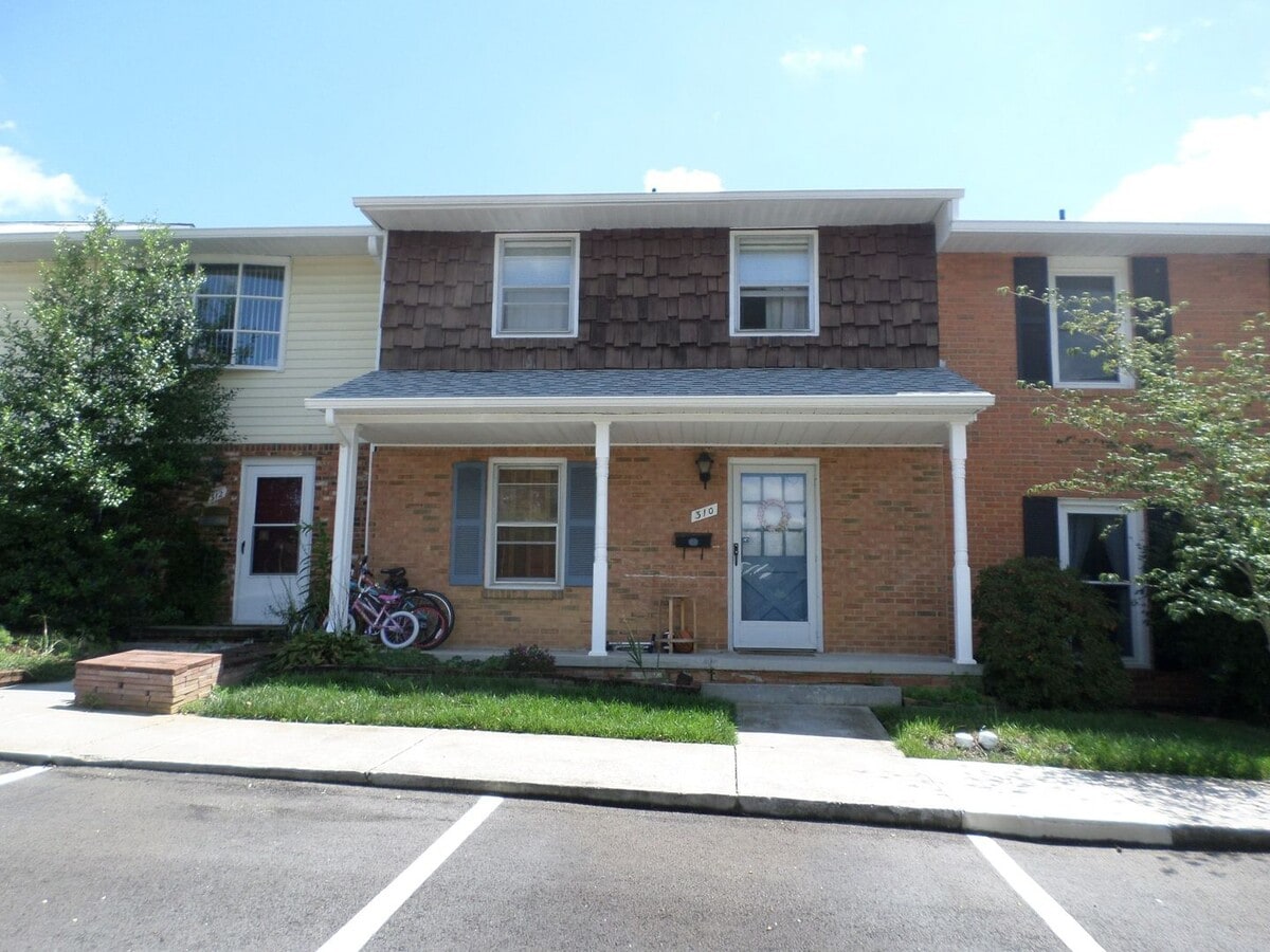 Photo - 310 Loudon Rd