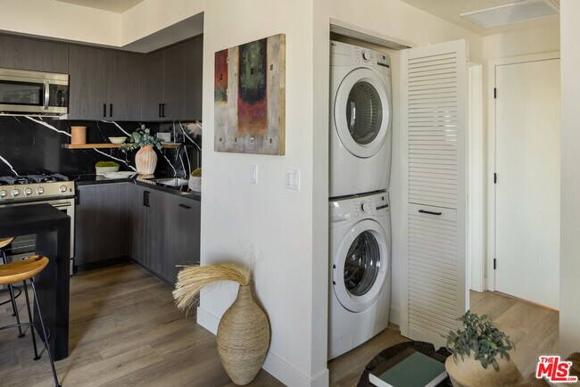 Photo - 1110 Spaulding Ave Unit 201