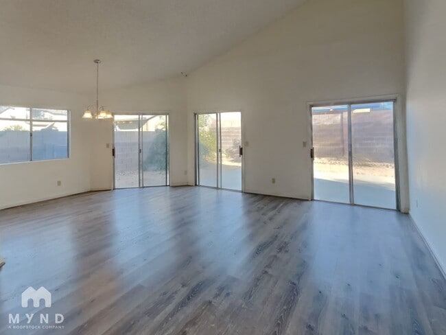 Photo - 9288 N Yorkshire Ct