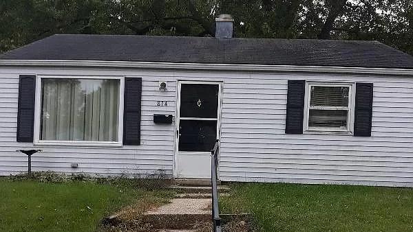 Building Photo - 814 Amhurst Ave