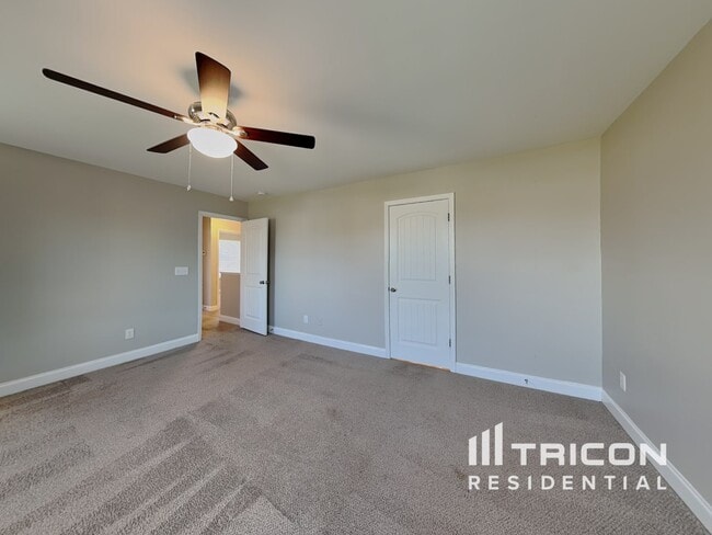 Photo - 3317 Lacewing Dr