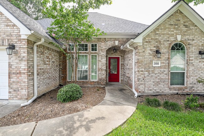 Building Photo - 21818 Windsor Castle Dr Rental