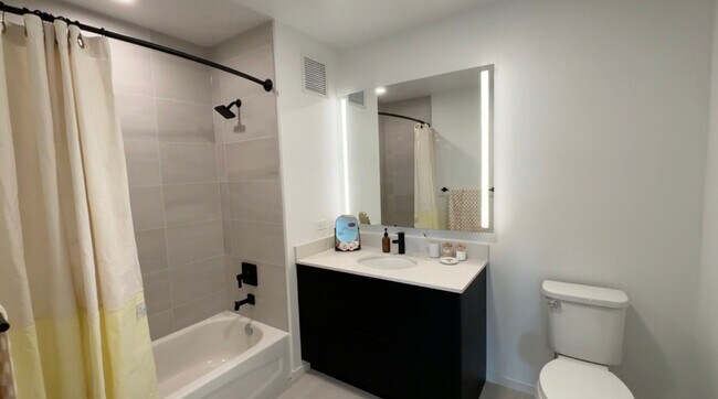 Photo - 225 N Elizabeth St Unit 509