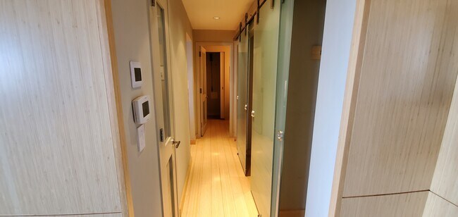 Photo - 210 W Rittenhouse Square Unidad 2703-04