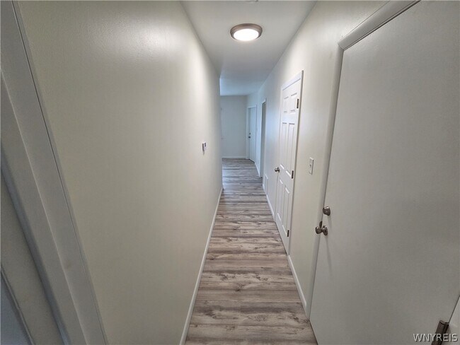 Photo - 255 Portage Rd