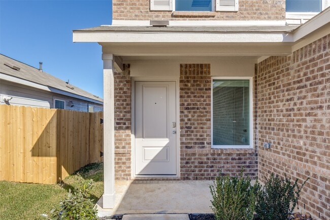 Photo - 1528 Crowson Rdg