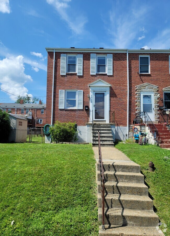 Building Photo - 1722 Red Oak Rd Rental