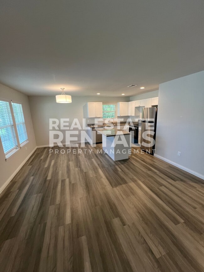 Photo - 511 Hoke St