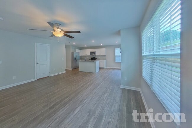 Photo - 886 Purcell Dr