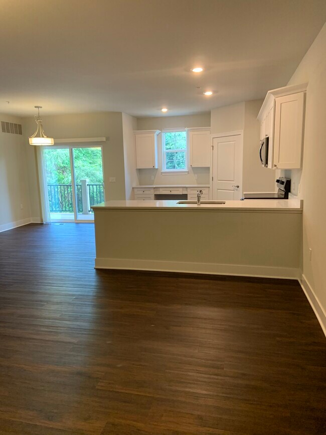 Photo - Crystal Pines Building 3 Unit 23