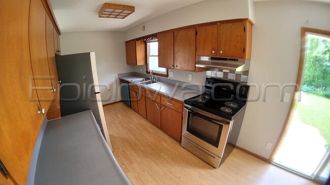 Photo - 2645 2nd Ave