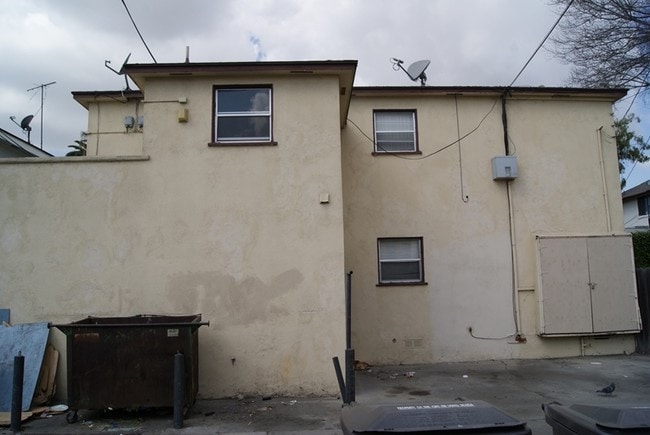 Photo - 2360 Cedar Ave