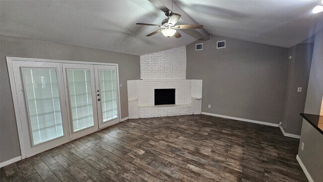 Photo - 10007 Winding Trail Rd