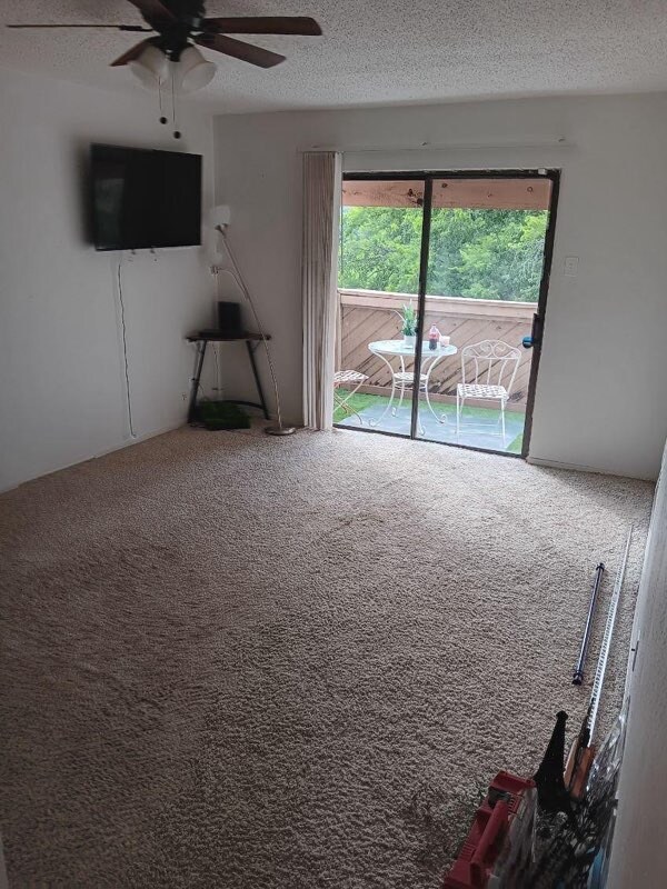 Photo - 8110 Skillman St Apartamentos Unidad 2015