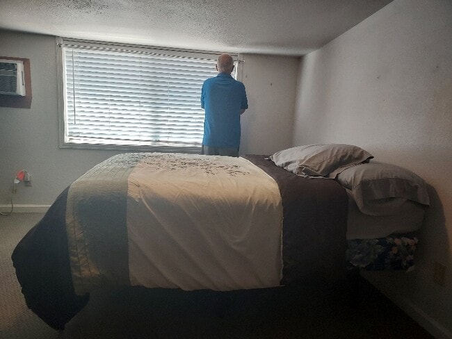 Photo - 4601 SE Booth Bend Rd Unit Loft