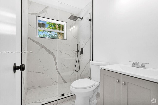 Building Photo - 128 NW 61st St Unit 128 Rental