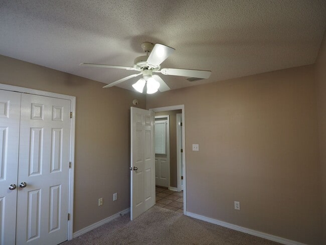 Photo - Gulf Shores Cottage close to park and schools!