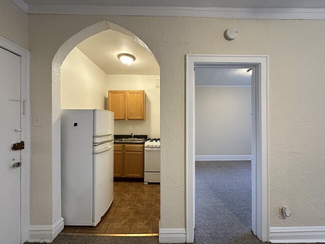 Photo - 4834 N Damen Ave Unit 012