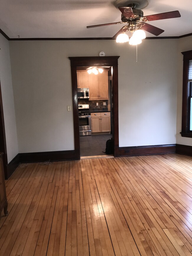 Building Photo - 1135 5th St NE