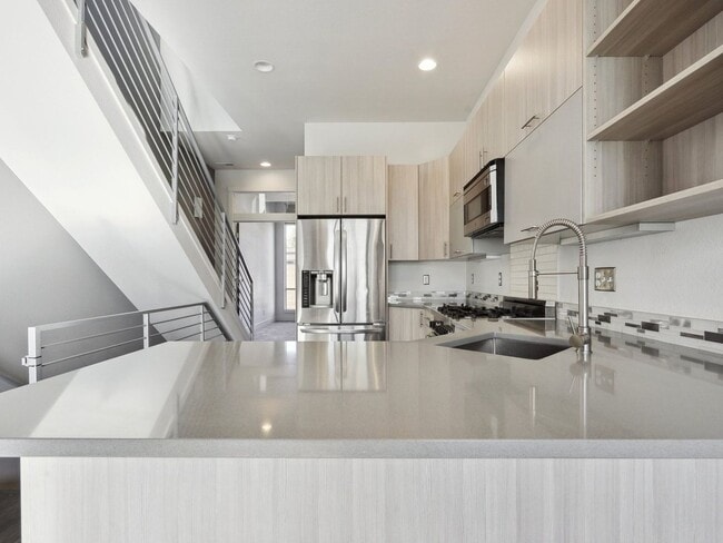 Photo - 1030 W 37th Ave