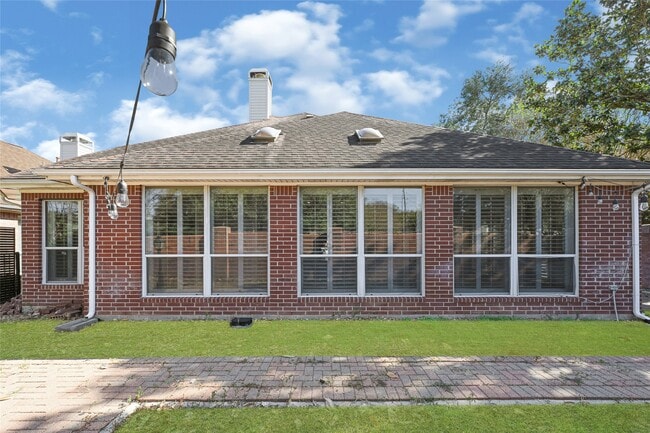 Photo - 6403 Parkriver Crossing