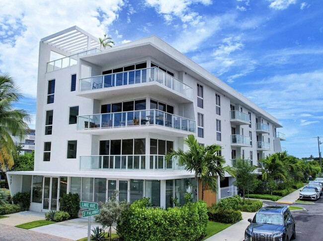 Building Photo - 117 Lake Ave Unit 303 Rental