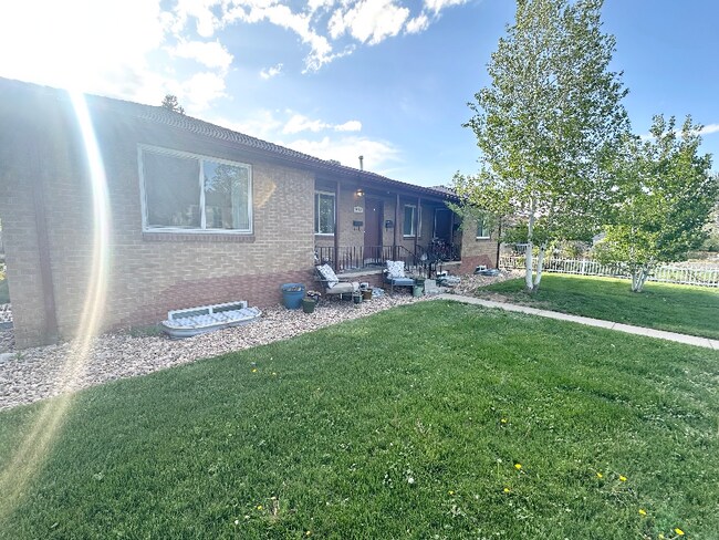 Photo - 3475 Ames St