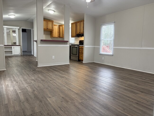 Photo - 237 Laurel Ln