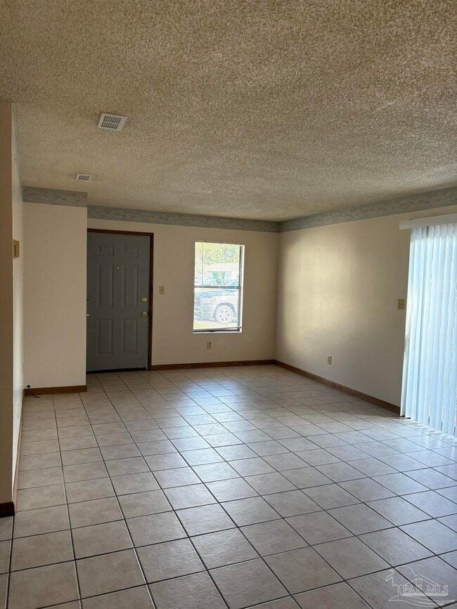 Photo - 3262 Maplewood Dr