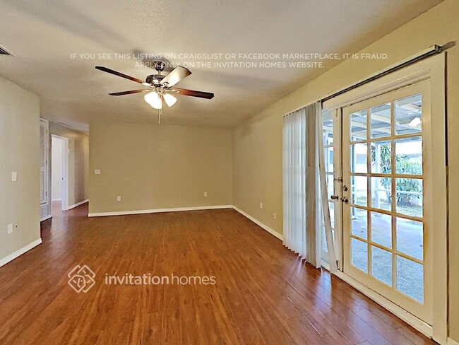 Photo - 808 65th Ave W