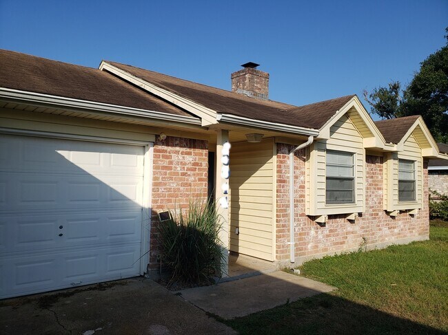 Photo - 13014 Maxim Dr