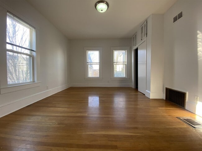 Photo - 21 Mount Vernon Park Unit 2