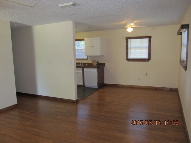 Photo - 605 Jackson St