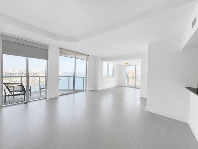 Photo - 244 Biscayne Blvd Unit 3903