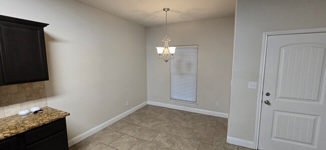 Photo - 9500 Sagebrush Ave