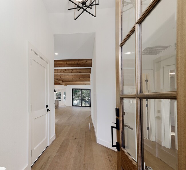 310 Leafsage Ct