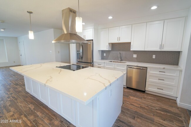 Photo - 8608 E Highland Ave House