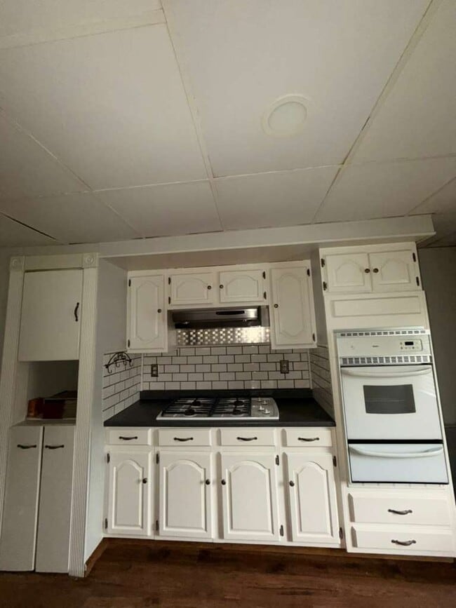 Photo - 31 Sheridan Ave Unit 31 Sheridan Ave #2