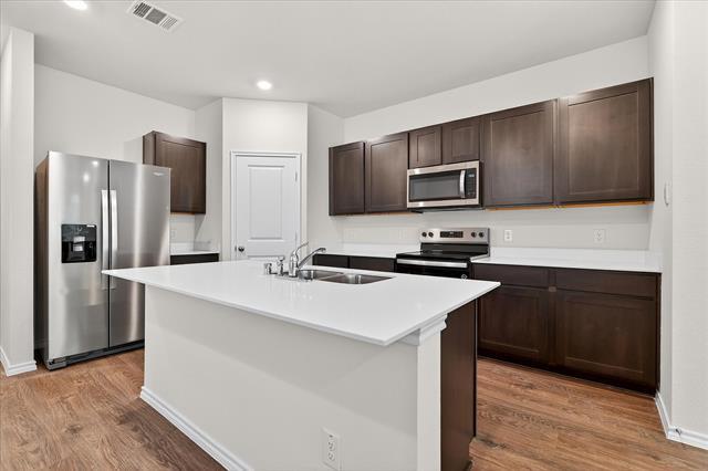 Photo - 331 Clematis St