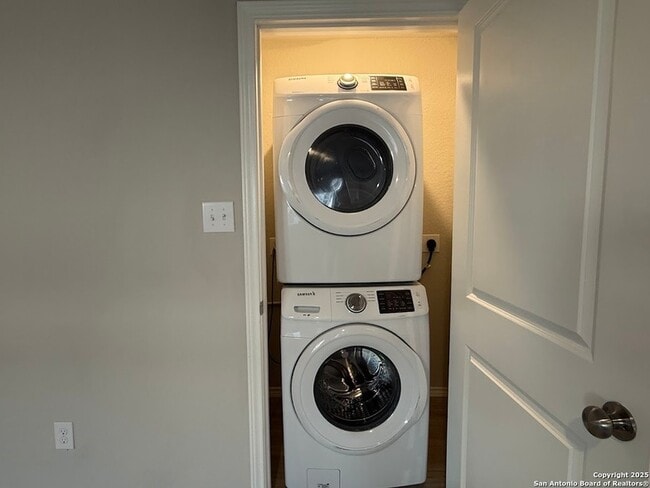 Photo - 9011 Little Hoss