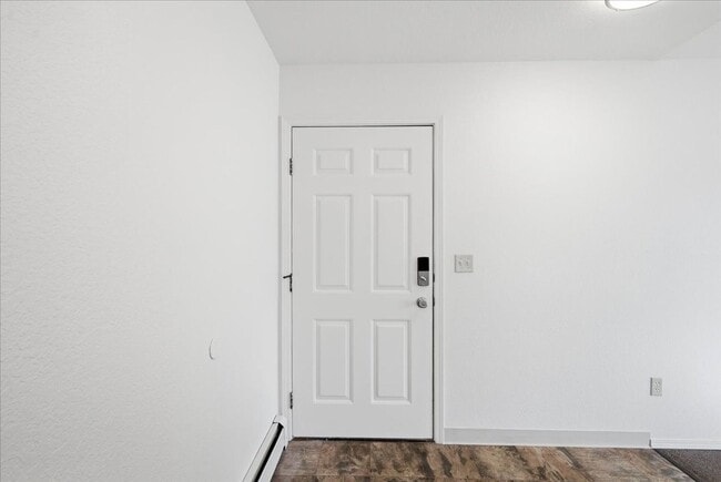 Photo - 900 N Wesglenn Cir Unit #2