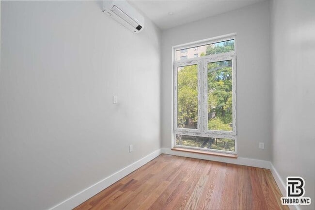Building Photo - 2 bedroom in Brooklyn NY 11206 Rental